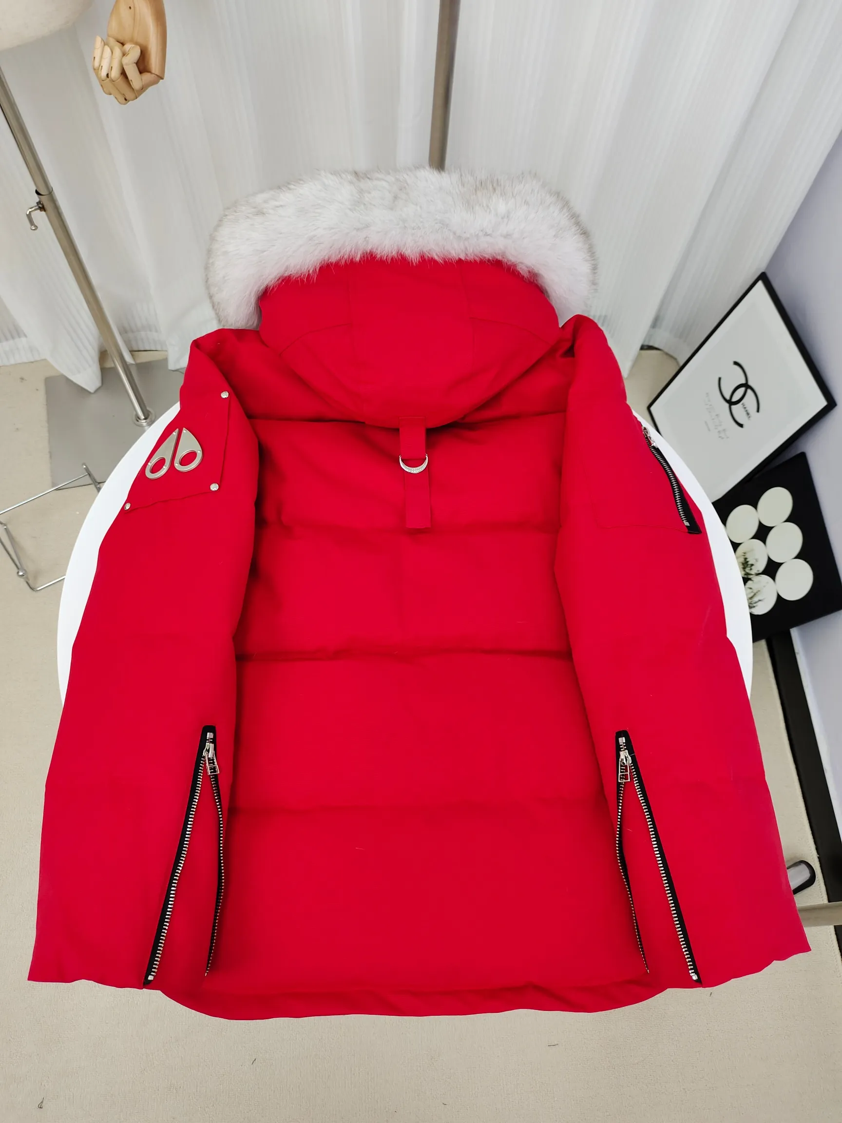 （ ）06 Moose Knuckles ， ins 、 、 。 ， ， ！ ， ， ， ！ Sizes: S XXL